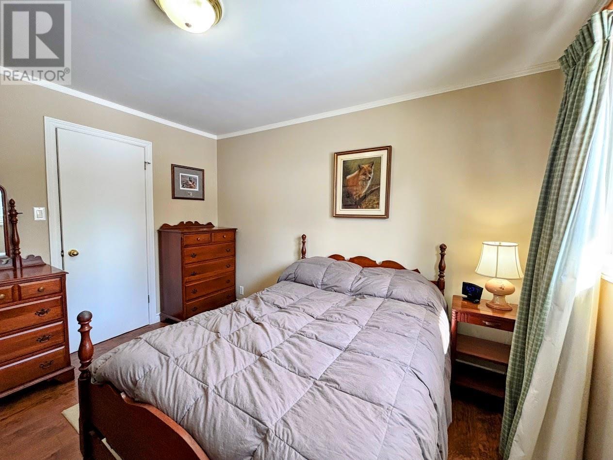 48 Redwing Ave, Manitouwadge, Ontario  P0T 2C0 - Photo 15 - TB2600650