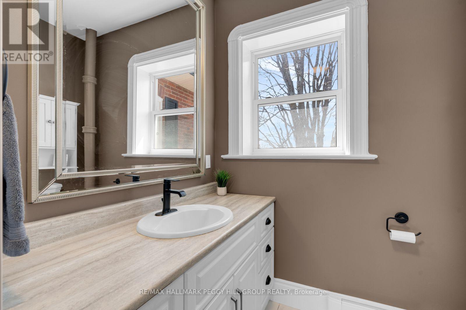 1002 Cowbell Lane, Gravenhurst, Ontario  P0E 1N0 - Photo 23 - X12991446