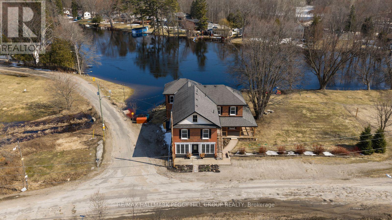 1002 Cowbell Lane, Gravenhurst, Ontario  P0E 1N0 - Photo 2 - X12991474