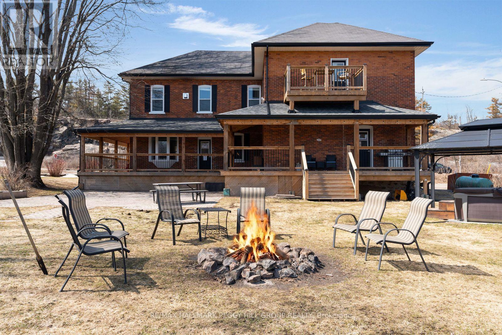 1002 Cowbell Lane, Gravenhurst, Ontario  P0E 1N0 - Photo 32 - X12991474