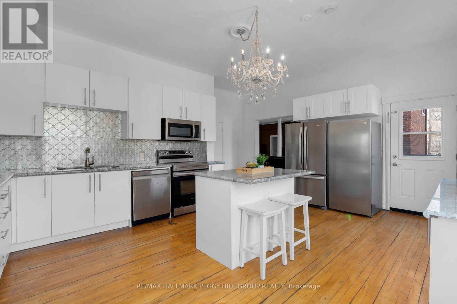 1002 Cowbell Lane, Gravenhurst, Ontario  P0E 1N0 - Photo 8 - X12991474