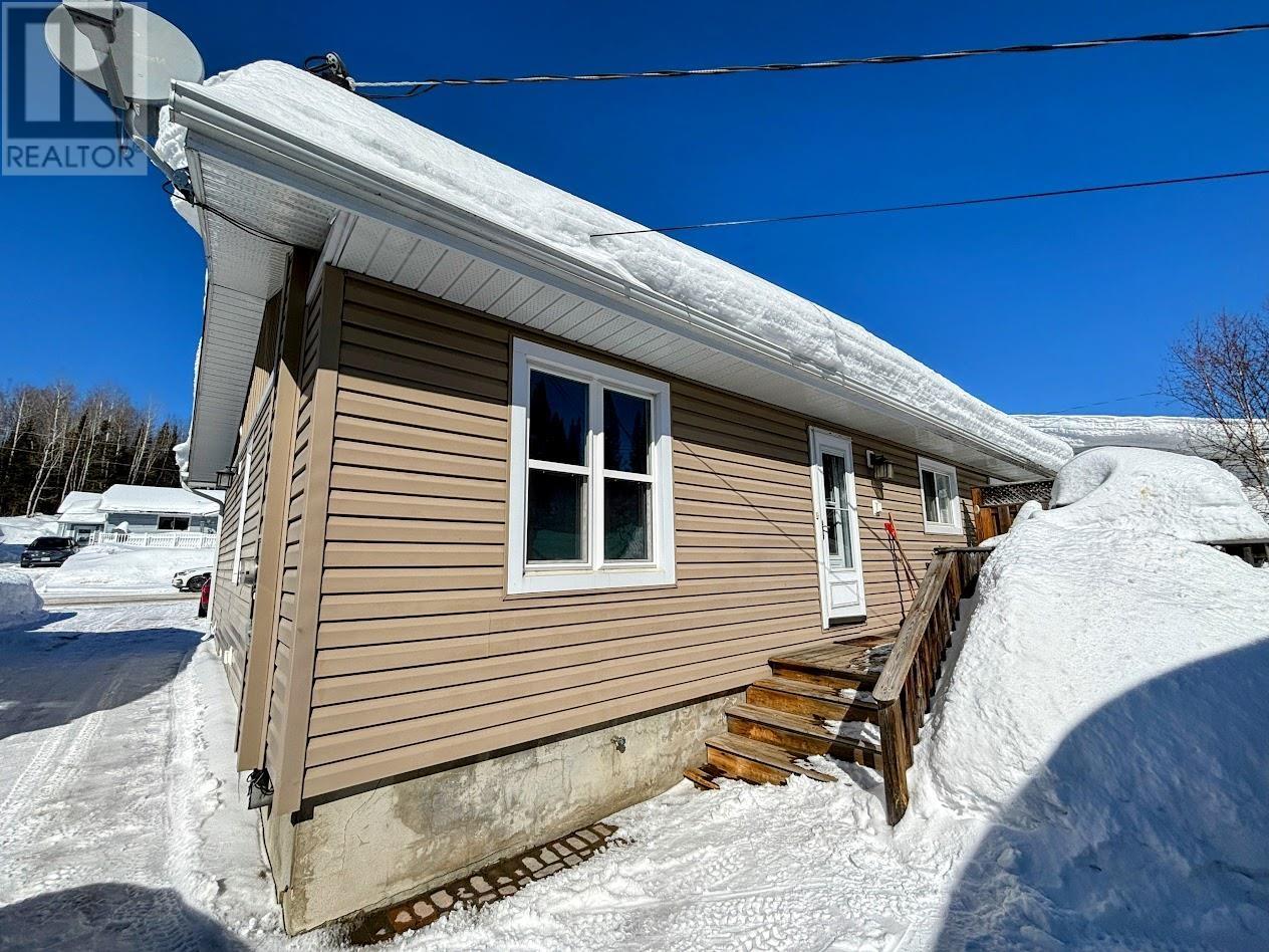 48 Redwing Ave, Manitouwadge, Ontario  P0T 2C0 - Photo 31 - TB2600650