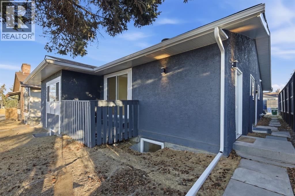 8426 Berkley Road Nw, Calgary, Alberta  T3K 1B4 - Photo 39 - A2293697