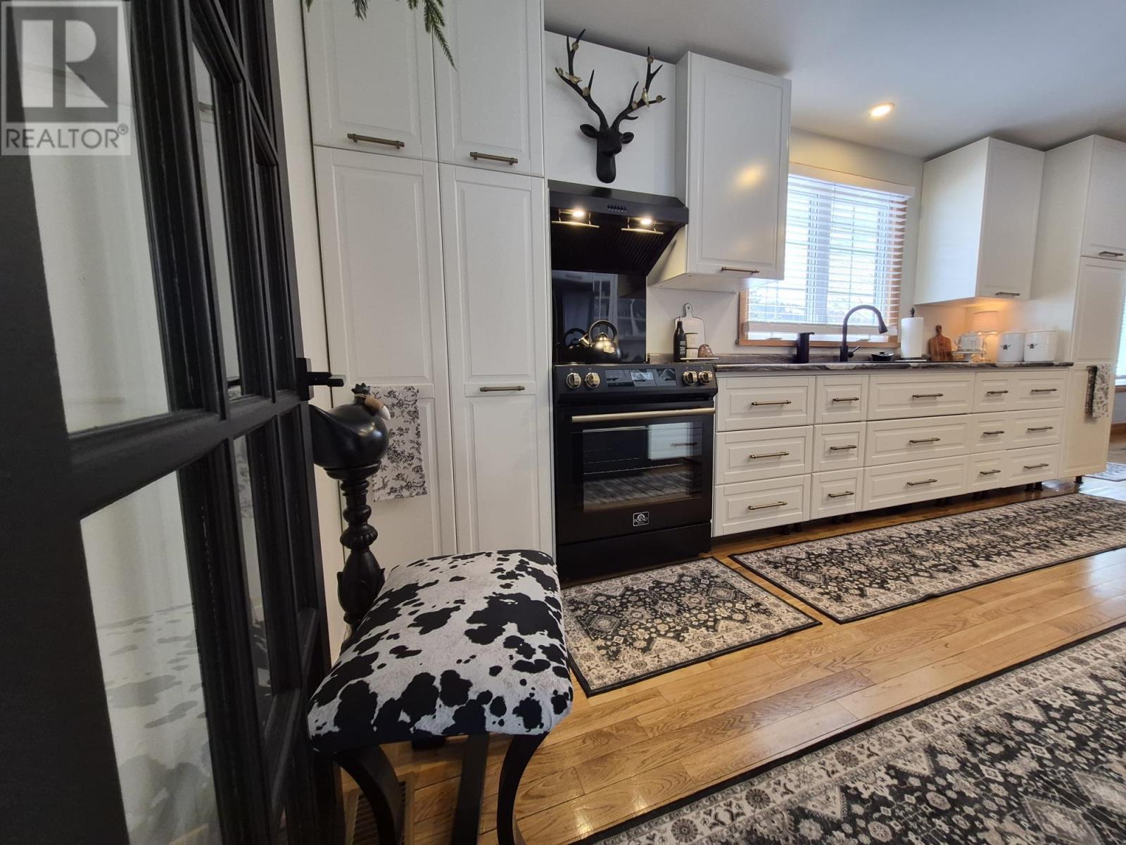 34 Redwing Ave, Manitouwadge, Ontario  P0T 2C0 - Photo 14 - TB2600666