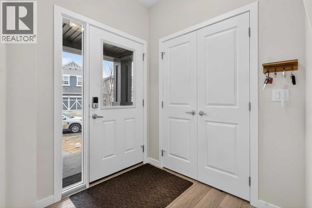 321 Magnolia Way SE, Calgary, Alberta  T3M 3S6 - Photo 3 - A2296216