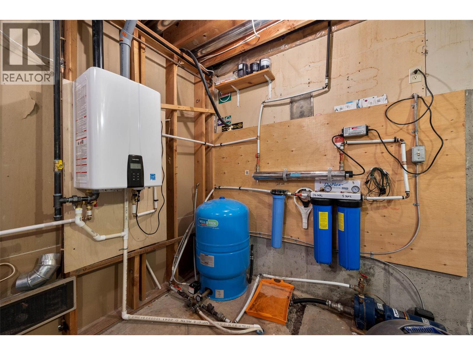 3060 MAQUINNA Road Kamloops Photo 36