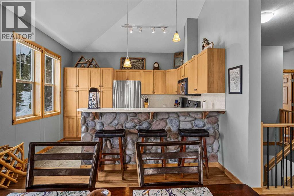 1104, 70 Dyrgas Gate, Canmore, Alberta  T1W 3J6 - Photo 5 - A2299244