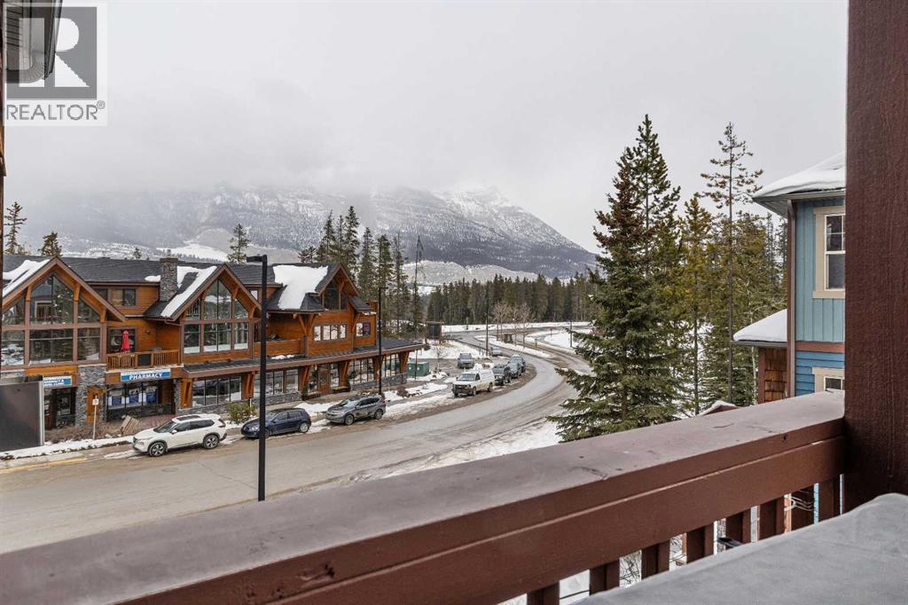 1104, 70 Dyrgas Gate, Canmore, Alberta  T1W 3J6 - Photo 13 - A2299244