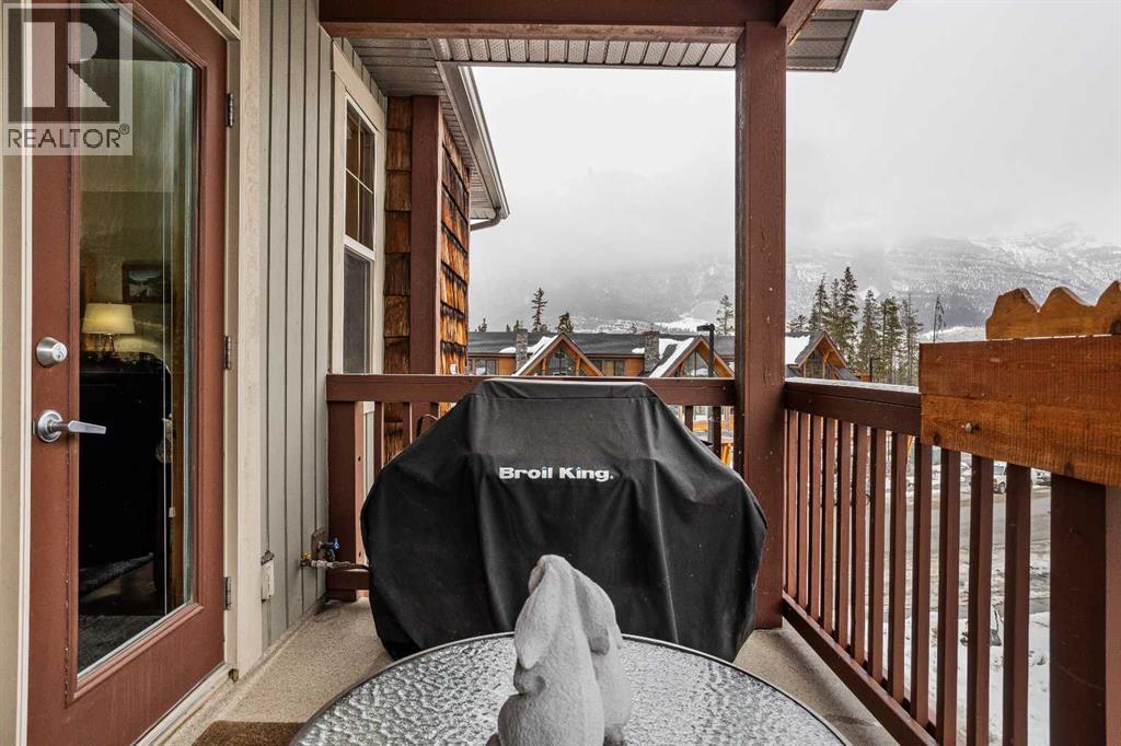 1104, 70 Dyrgas Gate, Canmore, Alberta  T1W 3J6 - Photo 12 - A2299244