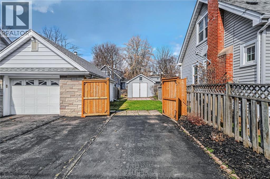 19 Lyndsay Street, Brantford, Ontario  N3T 2C5 - Photo 35 - 40815824