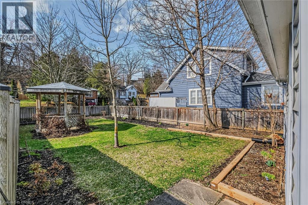 19 Lyndsay Street, Brantford, Ontario  N3T 2C5 - Photo 37 - 40815824