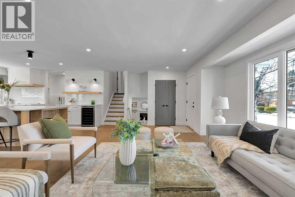 928 Lake Twintree Crescent Se, Calgary, Alberta  T2J 2W3 - Photo 9 - A2292509