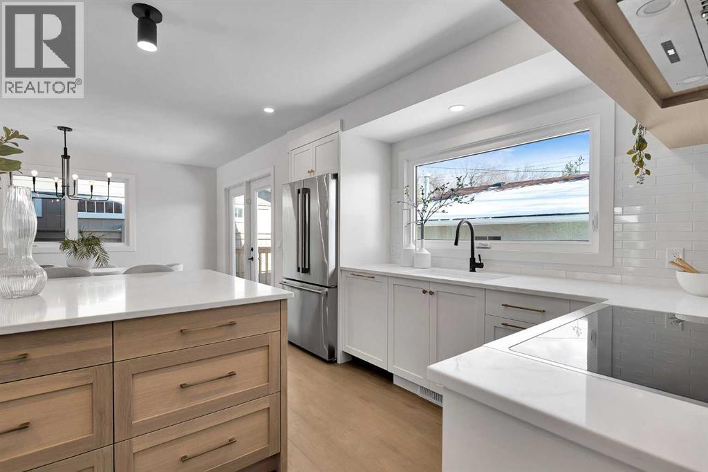 928 Lake Twintree Crescent Se, Calgary, Alberta  T2J 2W3 - Photo 21 - A2292509