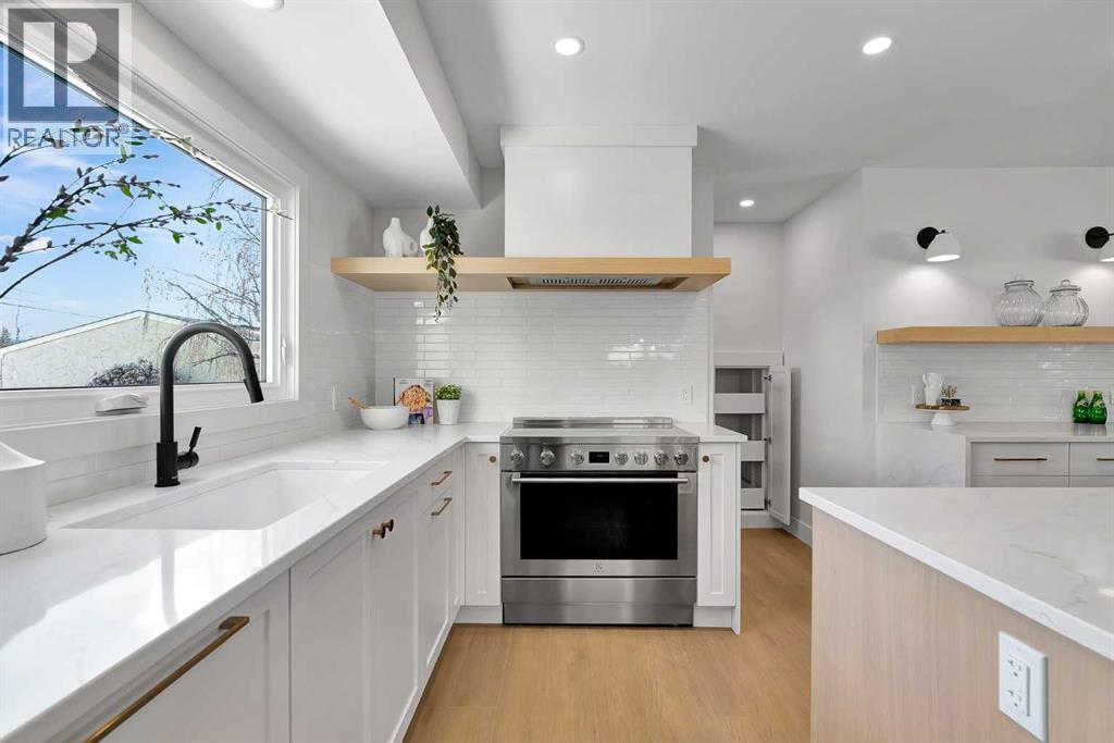 928 Lake Twintree Crescent Se, Calgary, Alberta  T2J 2W3 - Photo 18 - A2292509