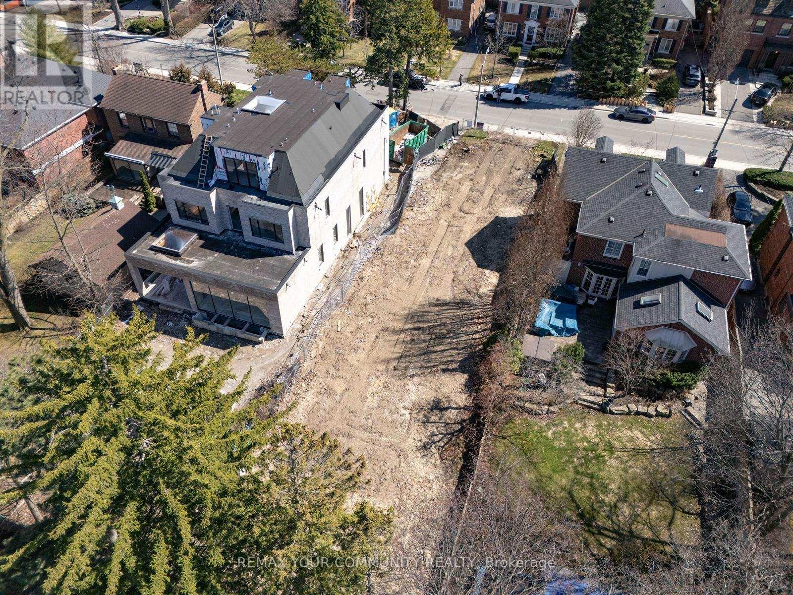 390 Glencairn Avenue, Toronto, Ontario  M5N 1V1 - Photo 9 - C12988908