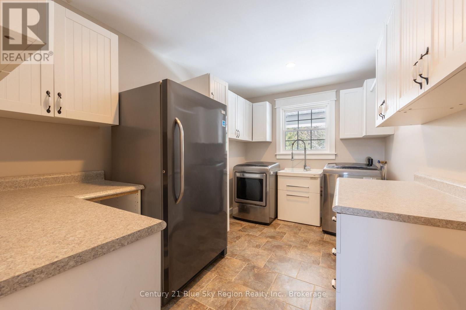 398 Highway 522, Powassan, Ontario  P0H 2L0 - Photo 21 - X12991556