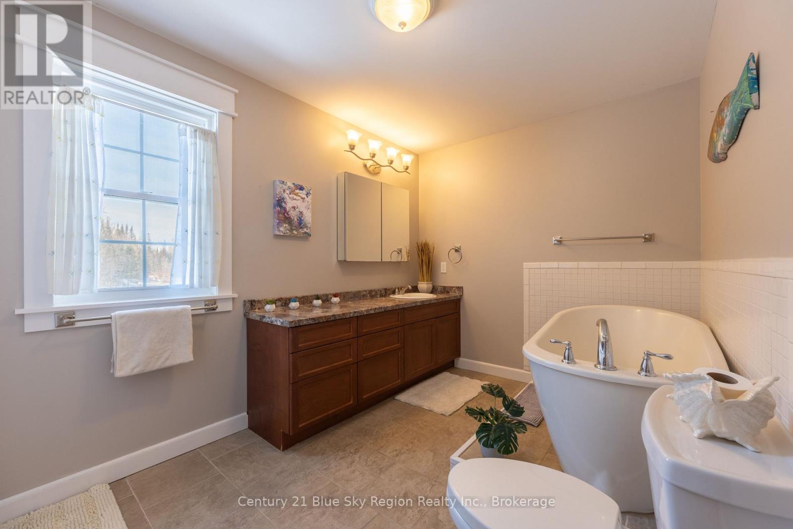 398 Highway 522, Powassan, Ontario  P0H 2L0 - Photo 33 - X12991556