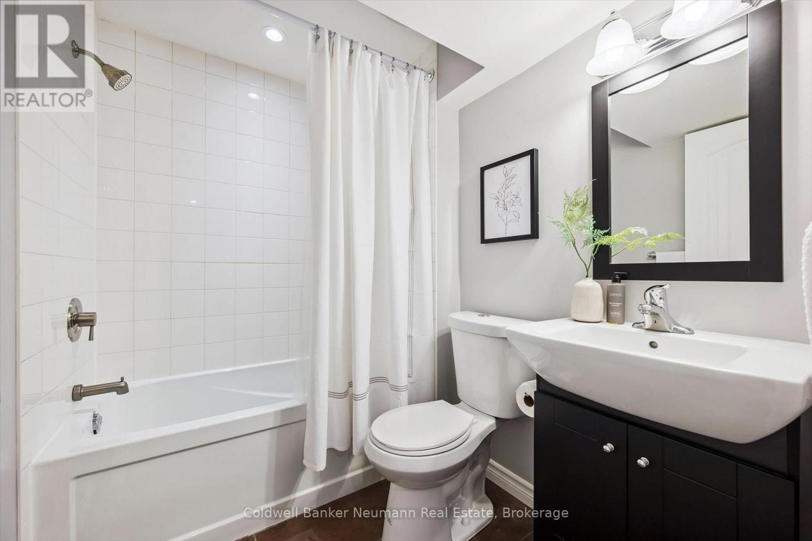 9 - 100 Frederick Drive, Guelph, Ontario  N1L 0H6 - Photo 33 - X12991566