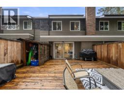 2315 MOUNTAIN HIGHWAY, North Vancouver, British Columbia