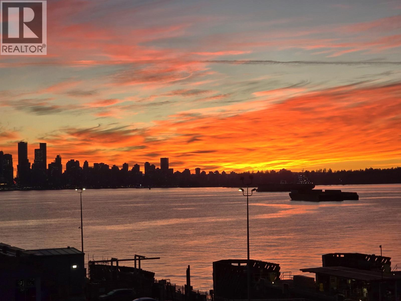 209 168 Chadwick Court, North Vancouver, British Columbia  V7M 3L4 - Photo 1 - R3110291