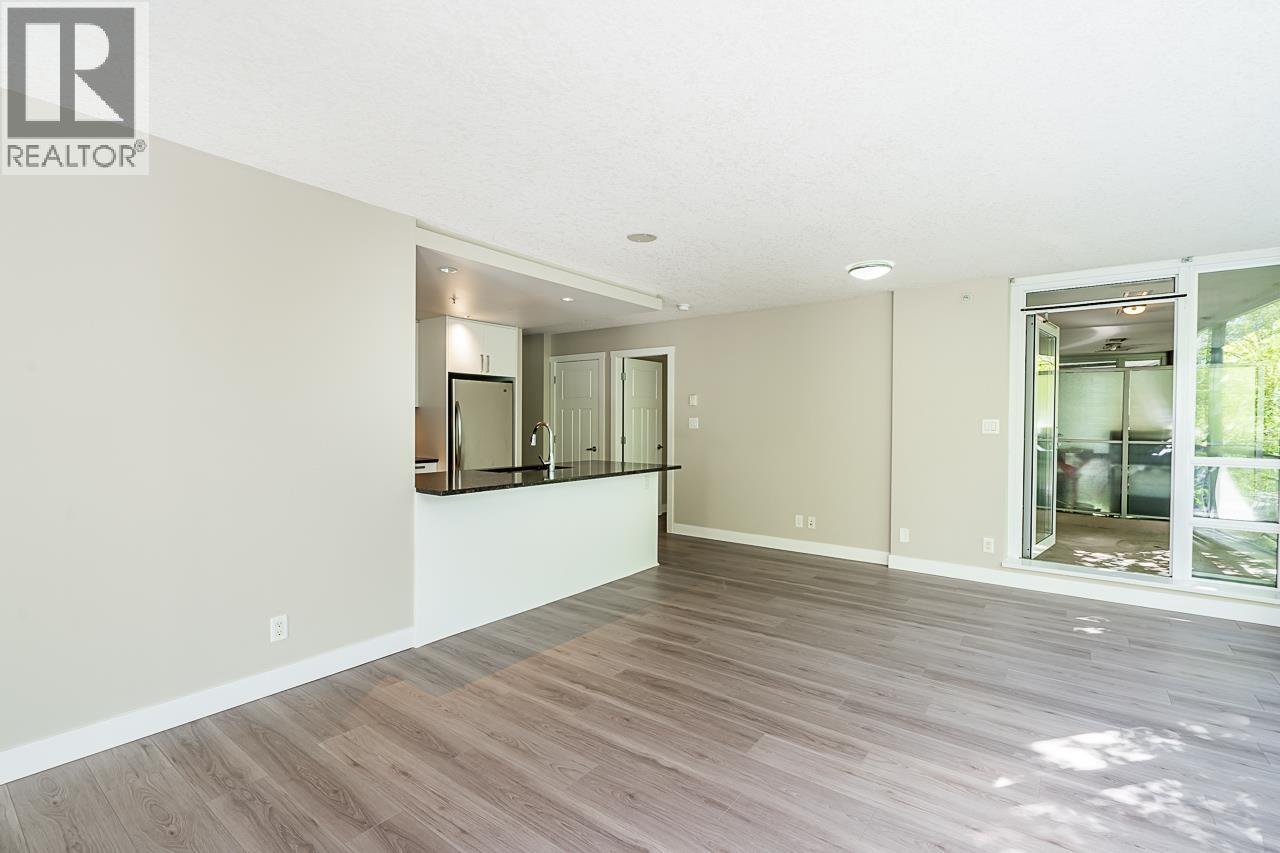 606 2978 Glen Drive, Coquitlam, British Columbia  V3B 0C3 - Photo 15 - R3110304