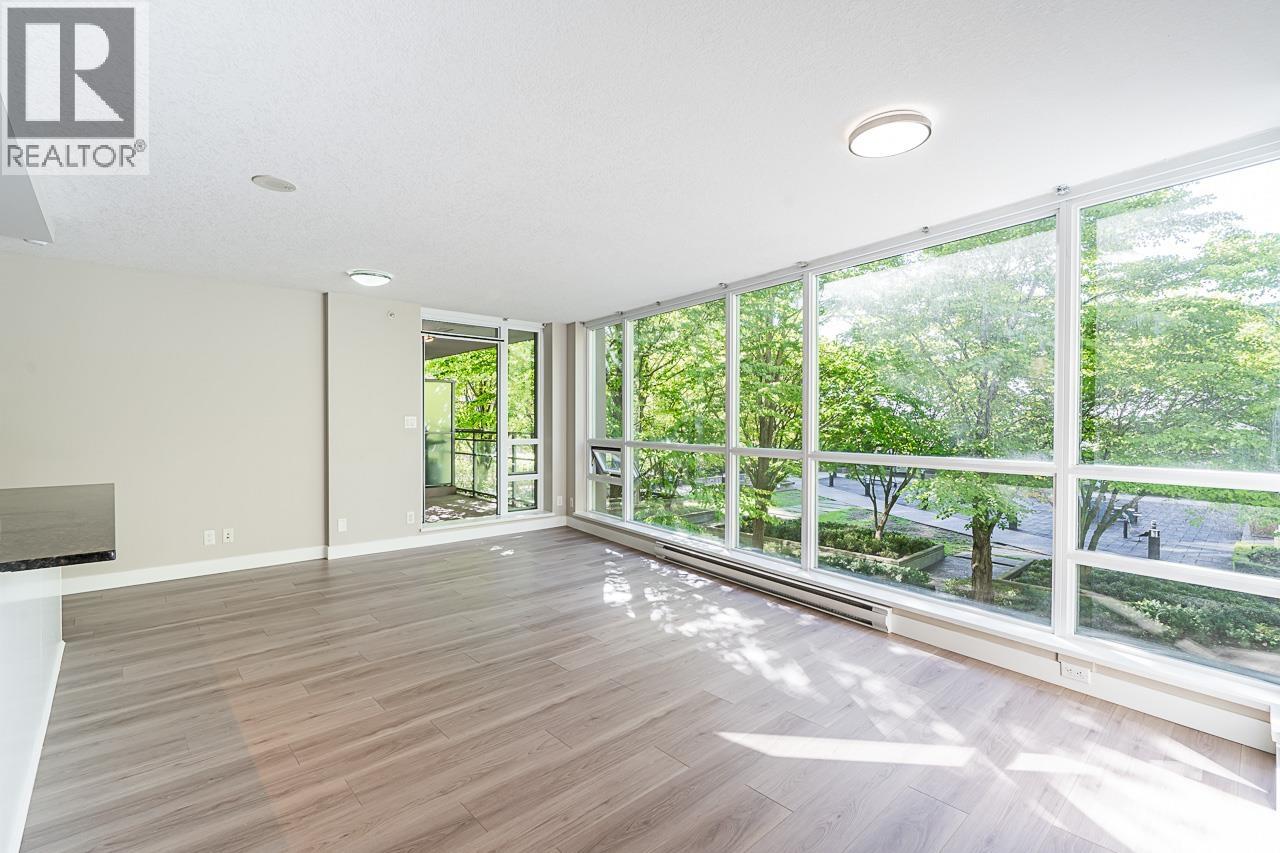 606 2978 Glen Drive, Coquitlam, British Columbia  V3B 0C3 - Photo 17 - R3110304