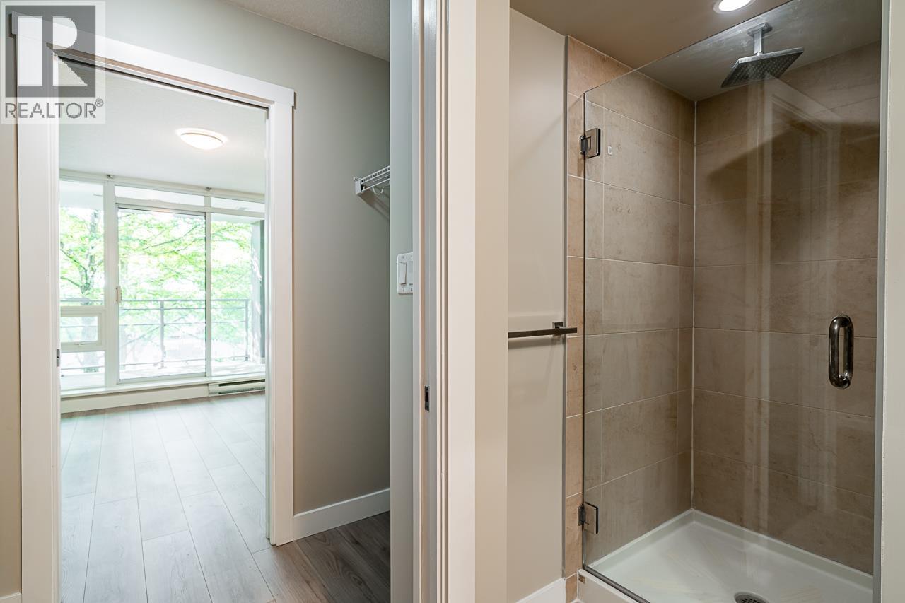 606 2978 Glen Drive, Coquitlam, British Columbia  V3B 0C3 - Photo 21 - R3110304