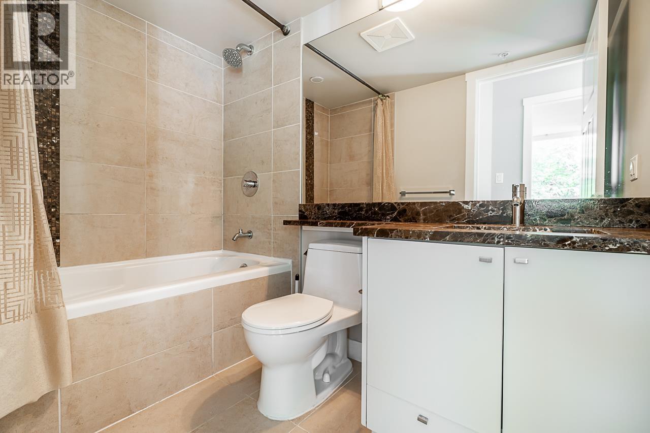 606 2978 Glen Drive, Coquitlam, British Columbia  V3B 0C3 - Photo 25 - R3110304