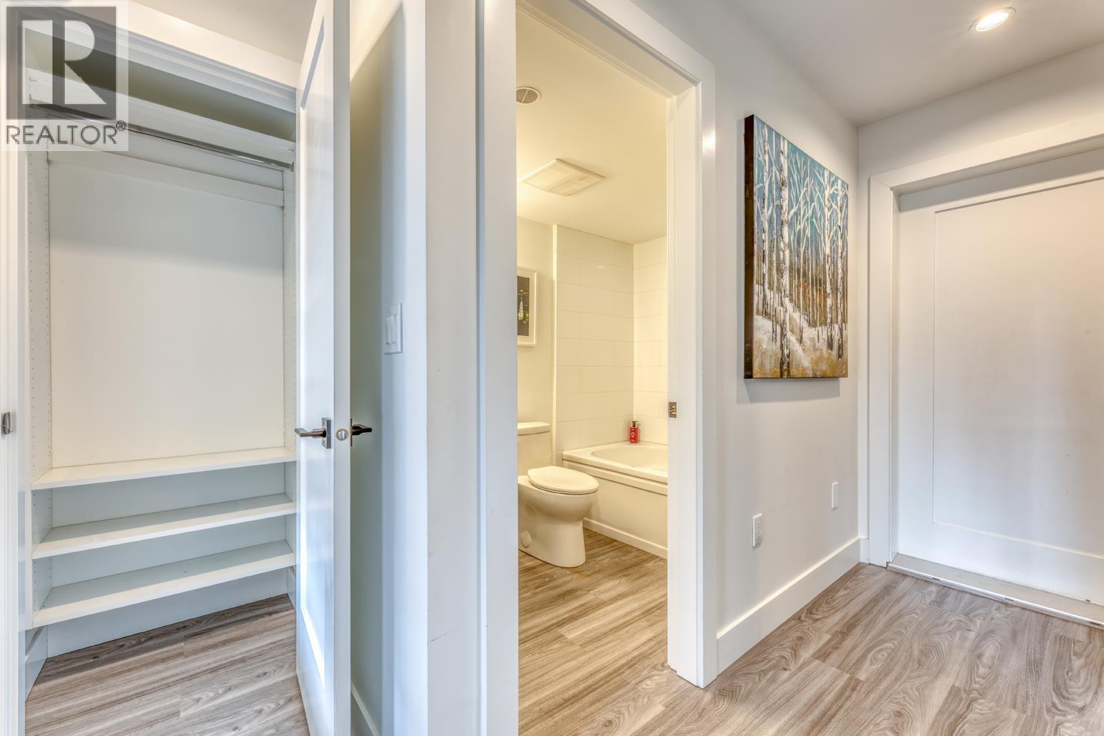 3 1750 Salisbury Avenue, Port Coquitlam, British Columbia  V3B 1X7 - Photo 3 - R3110314