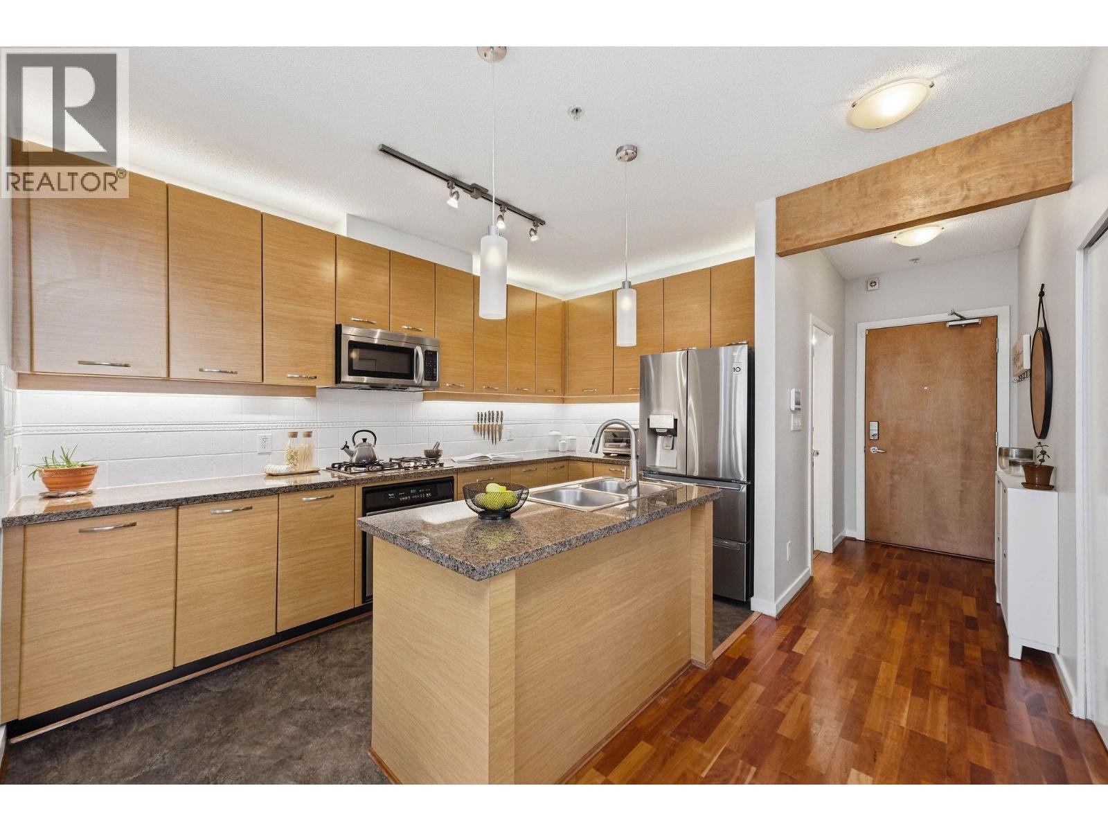 223 530 Raven Woods Drive, North Vancouver, British Columbia  V7G 2T5 - Photo 8 - R3110322