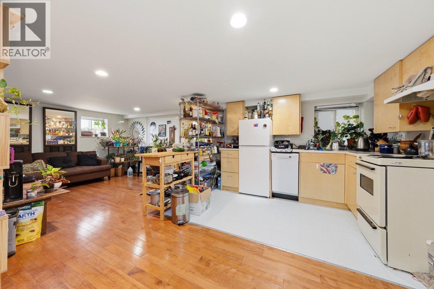 2711 Trinity Street, Vancouver, British Columbia  V5K 1E6 - Photo 28 - R3110313