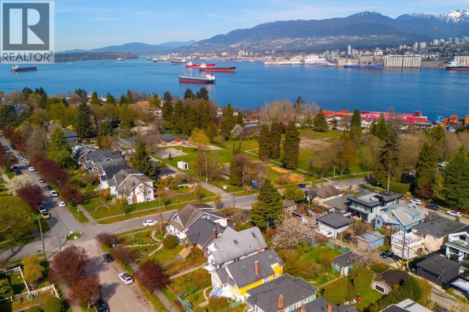 2711 Trinity Street, Vancouver, British Columbia  V5K 1E6 - Photo 37 - R3110313