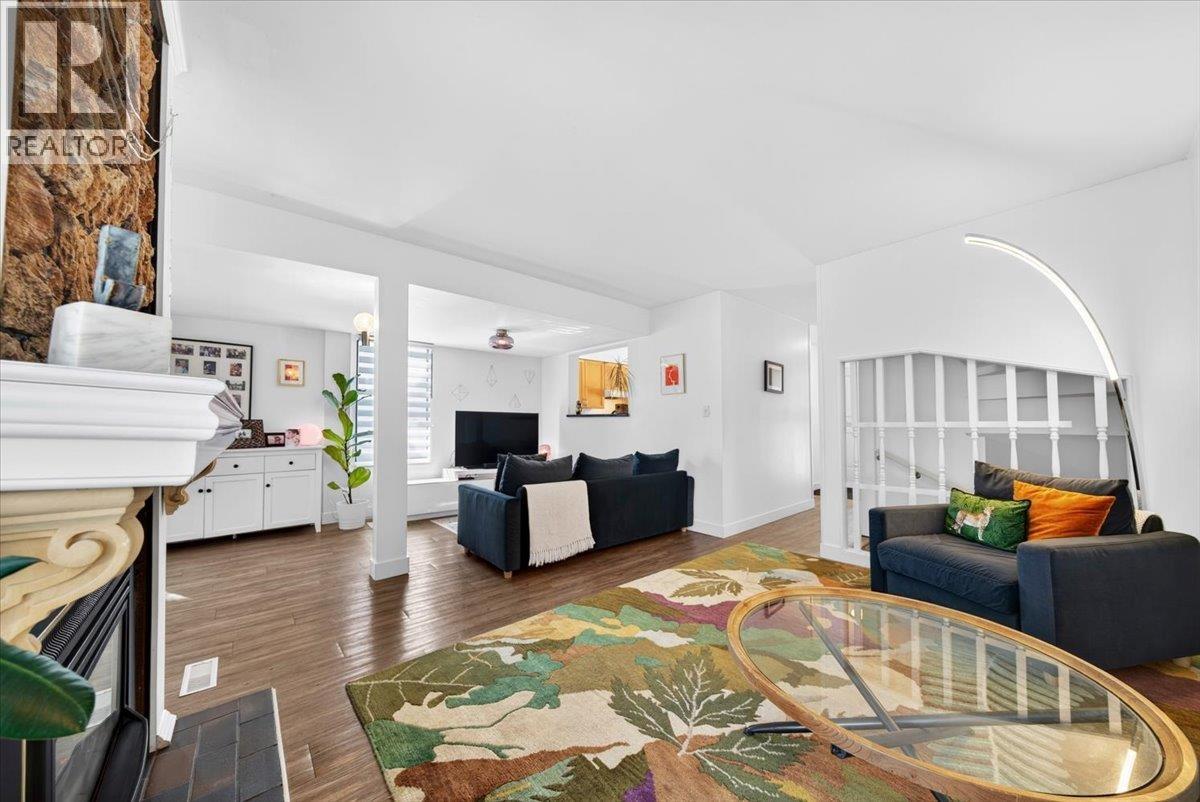 3848 Garden Grove Drive Drive, Burnaby, British Columbia  V5G 4A7 - Photo 19 - R3110321