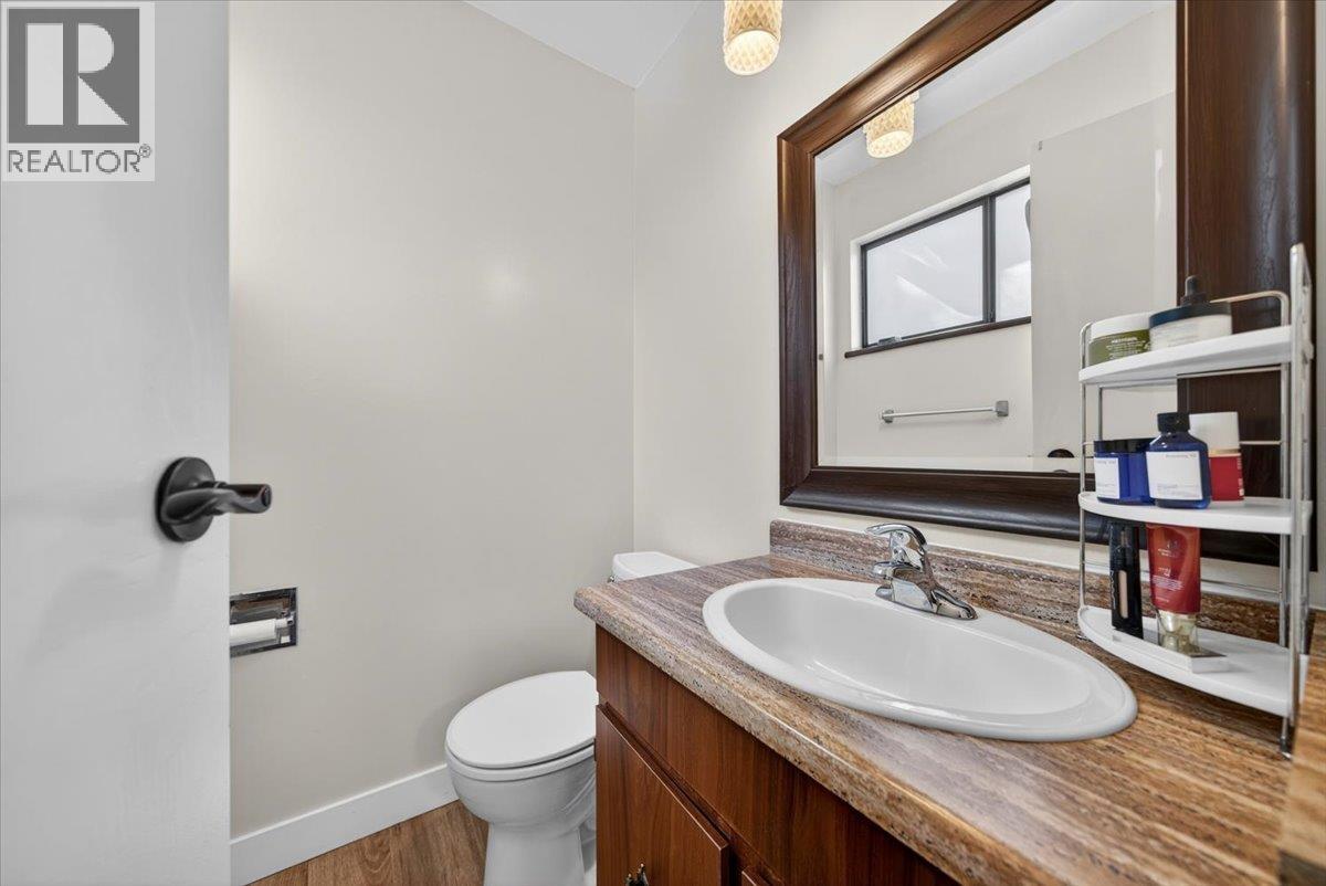 3848 Garden Grove Drive Drive, Burnaby, British Columbia  V5G 4A7 - Photo 22 - R3110321