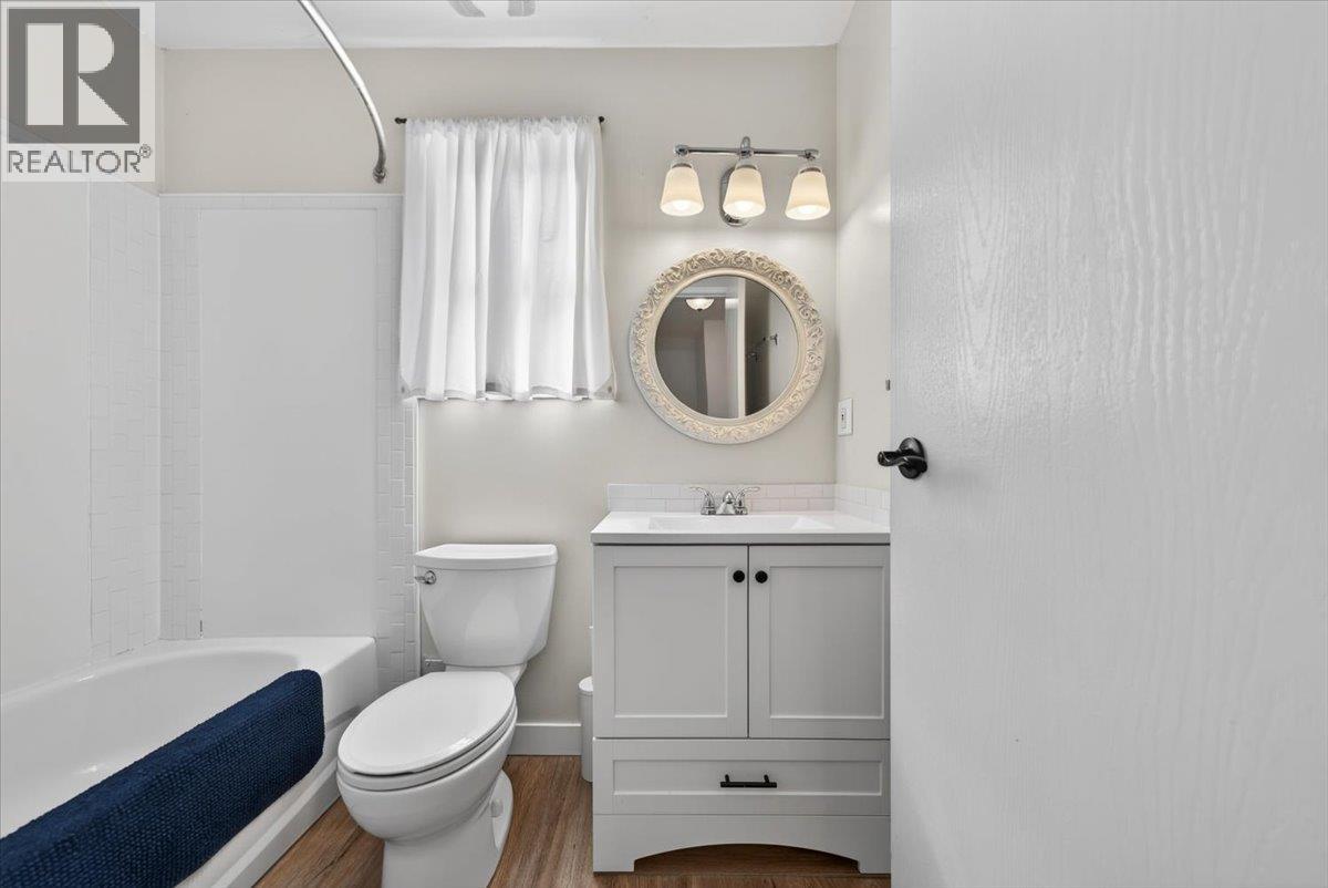 3848 Garden Grove Drive Drive, Burnaby, British Columbia  V5G 4A7 - Photo 25 - R3110321