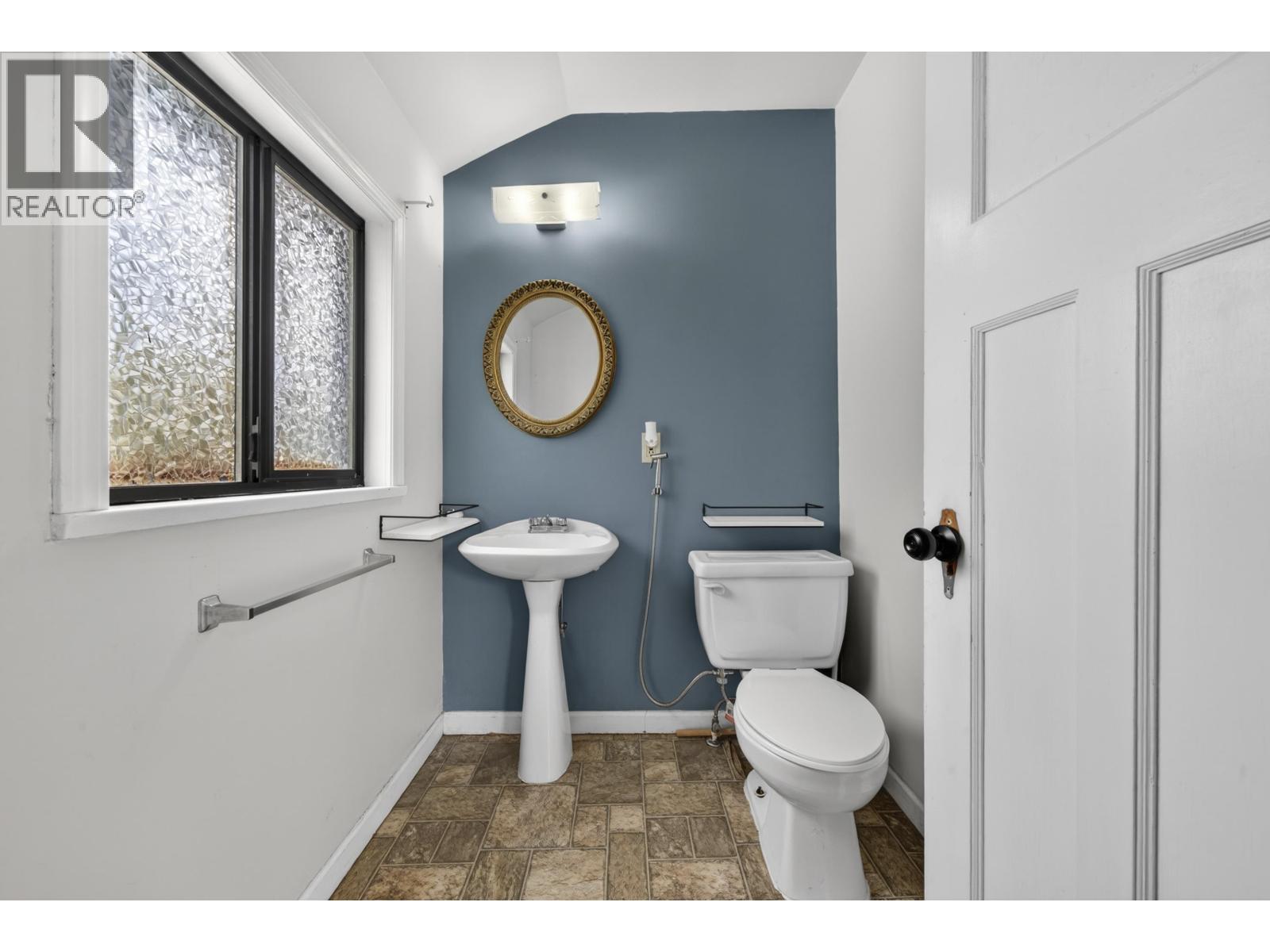 319 Marmont Street, Coquitlam, British Columbia  V3K 4R4 - Photo 19 - R3110323