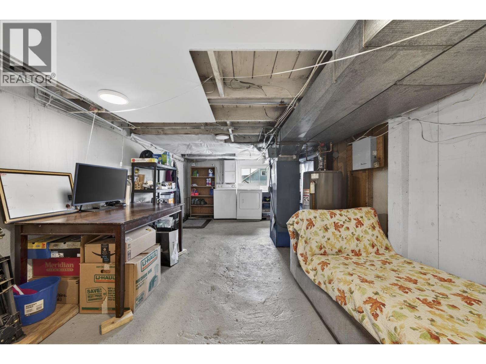 319 Marmont Street, Coquitlam, British Columbia  V3K 4R4 - Photo 30 - R3110323