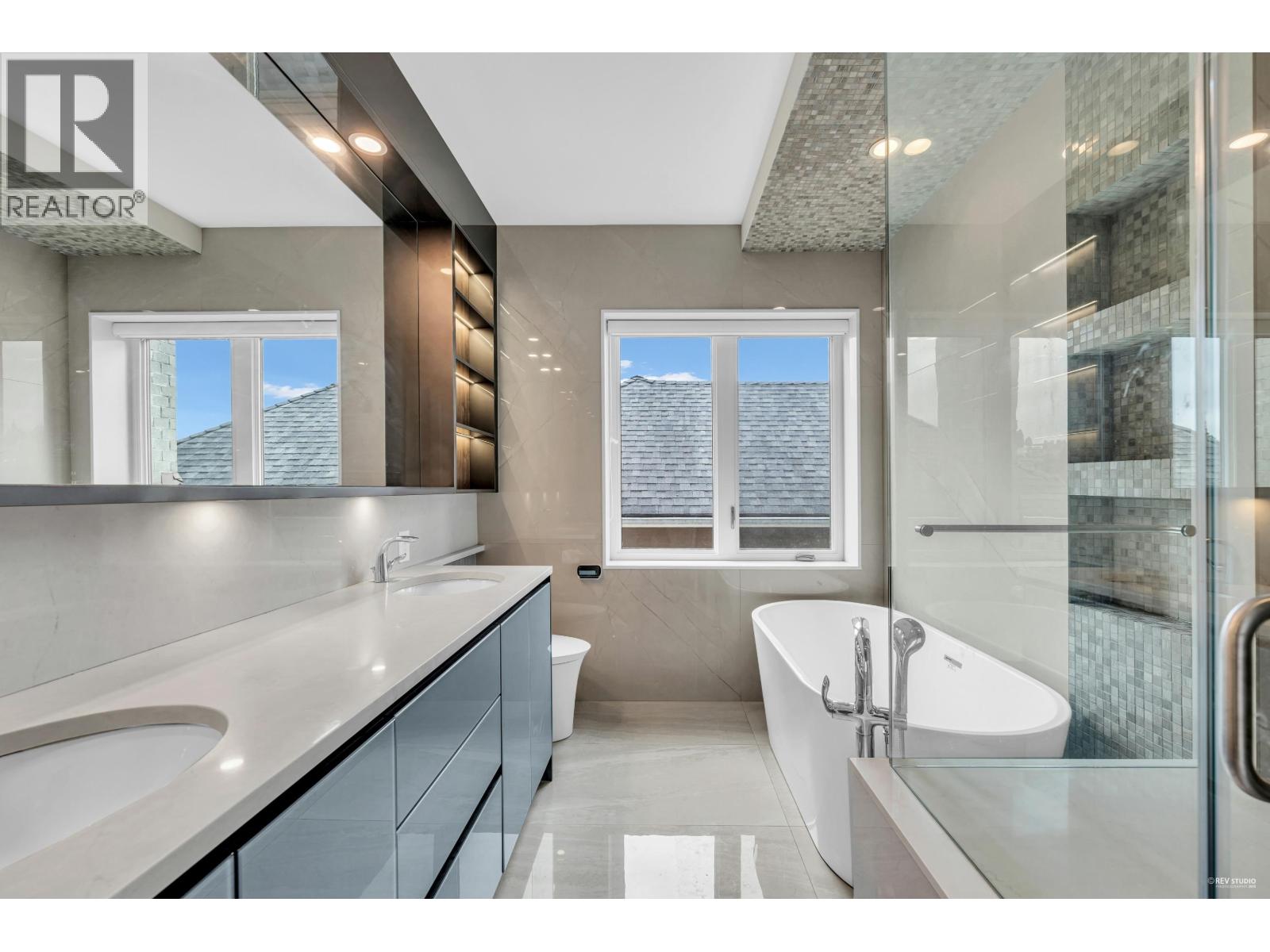 2328 Mcbain Avenue, Vancouver, British Columbia  V6L 2C4 - Photo 24 - R3110355