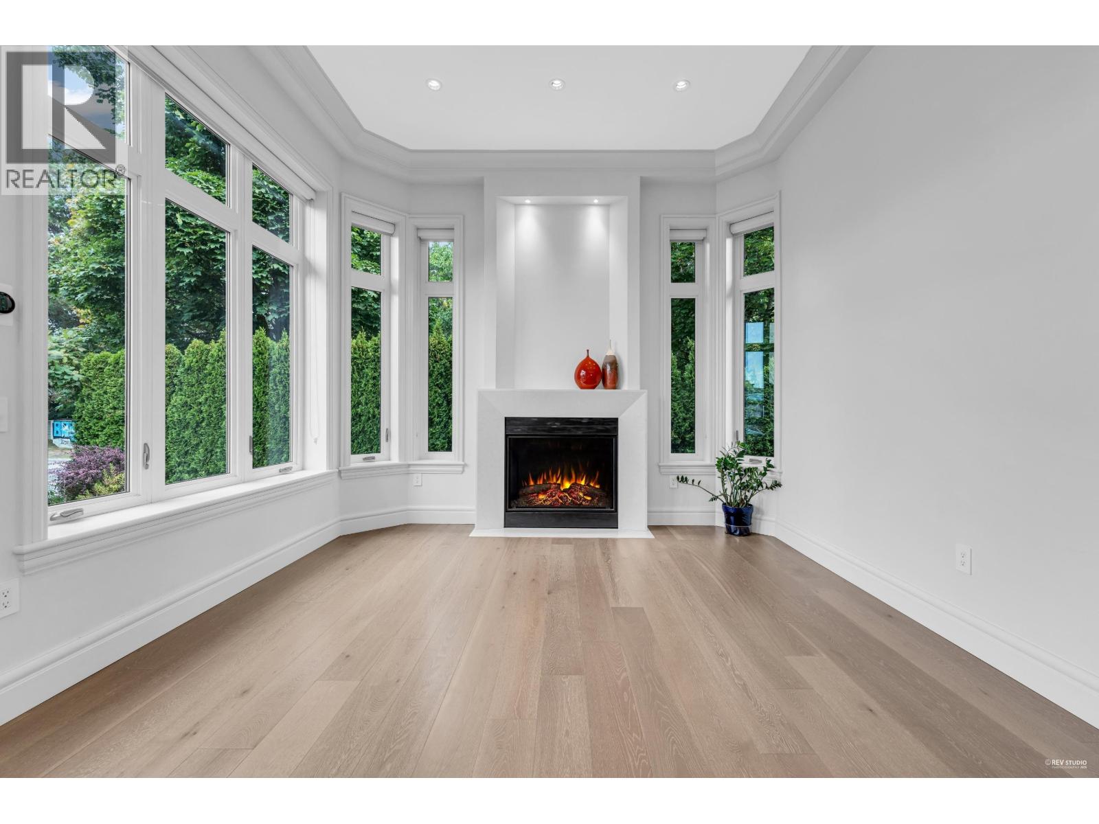 2328 Mcbain Avenue, Vancouver, British Columbia  V6L 2C4 - Photo 5 - R3110355