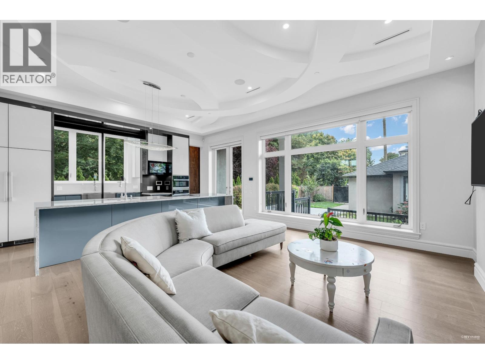 2328 Mcbain Avenue, Vancouver, British Columbia  V6L 2C4 - Photo 8 - R3110355