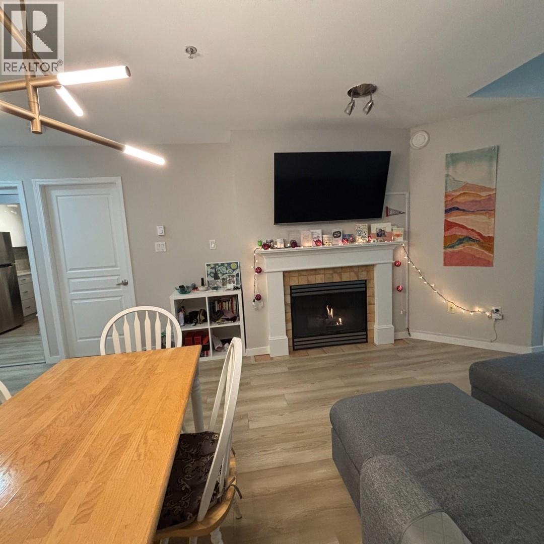 402 2929 W 4th, Vancouver, British Columbia  V6K 4T3 - Photo 11 - R3110319