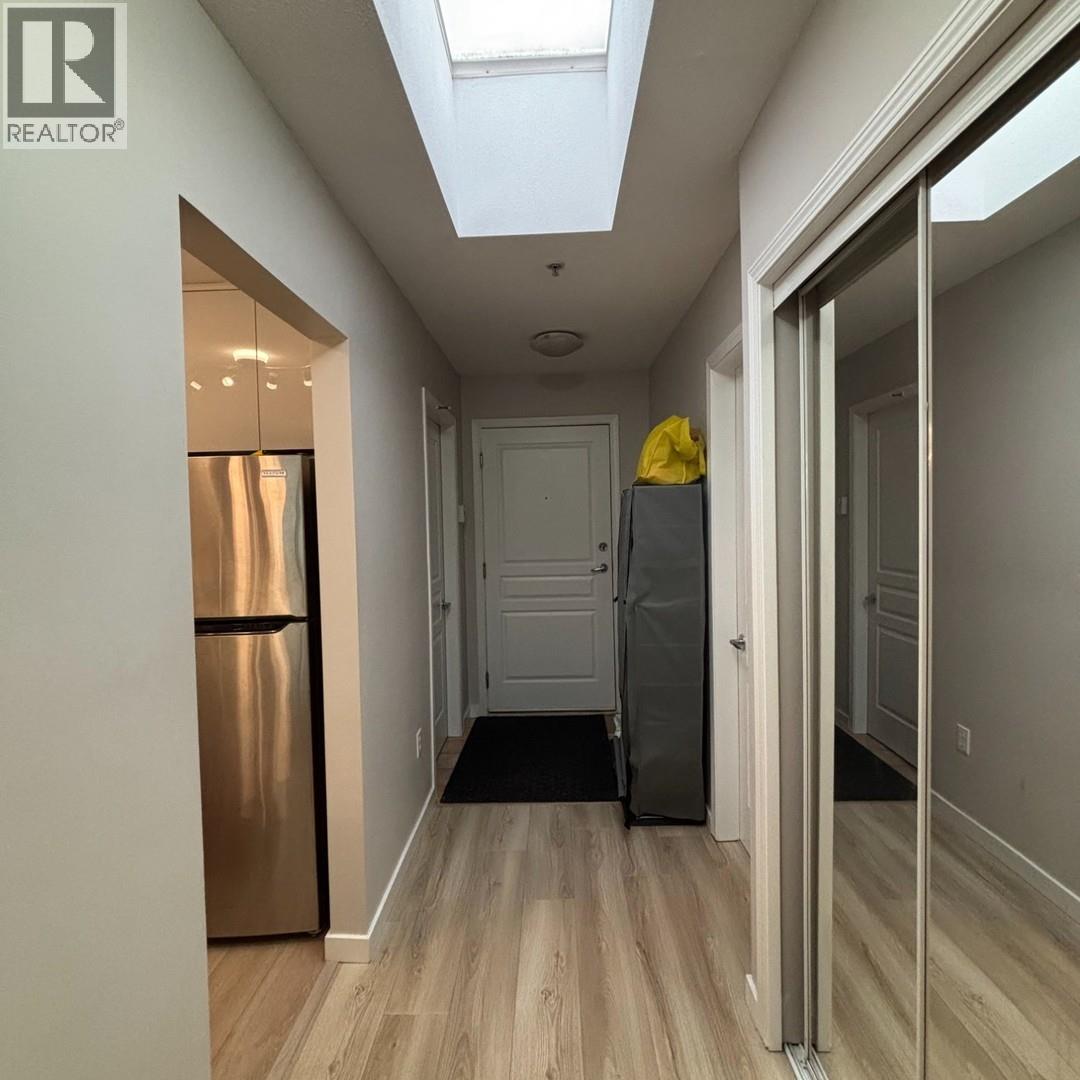 402 2929 W 4th, Vancouver, British Columbia  V6K 4T3 - Photo 2 - R3110319