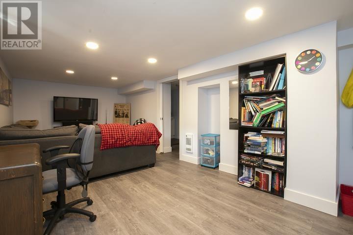 247 Willow Ave, Sault Ste. Marie, Ontario  P6B 5B4 - Photo 39 - SM260446