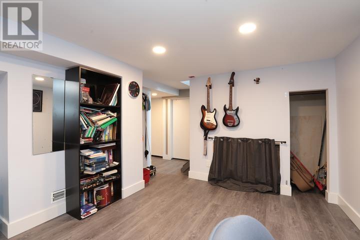 247 Willow Ave, Sault Ste. Marie, Ontario  P6B 5B4 - Photo 41 - SM260446