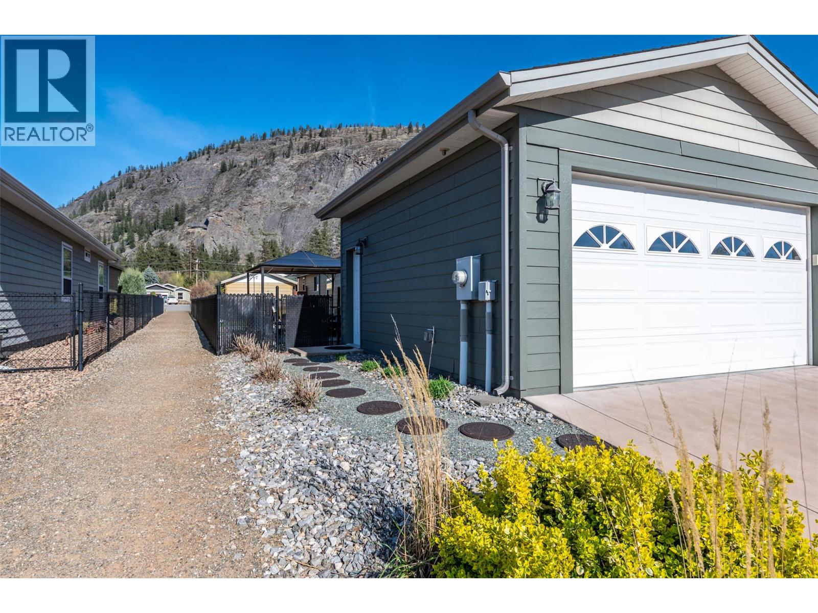 8300 Gallagher Lake Frontage Road Unit# 69, Oliver, British Columbia  V0H 1T2 - Photo 4 - 10373931