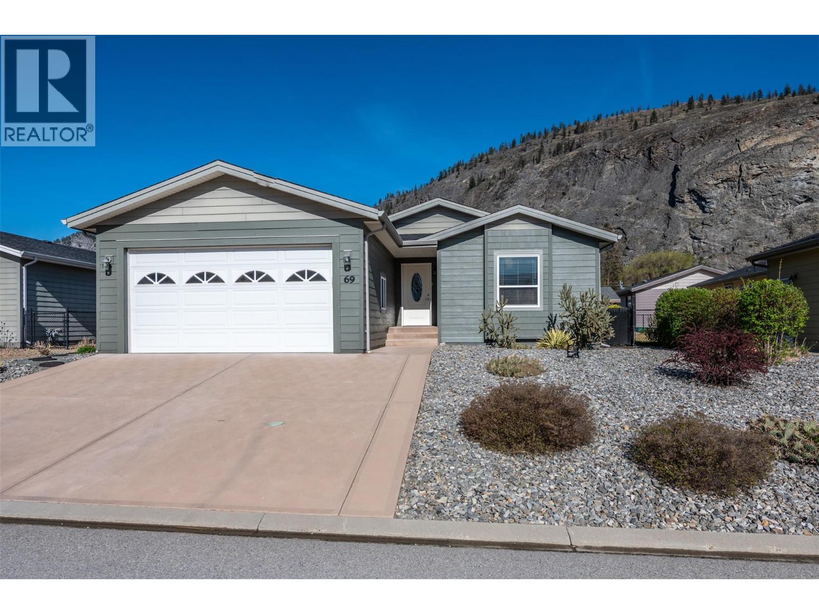 8300 Gallagher Lake Frontage Road Unit# 69, Oliver, British Columbia  V0H 1T2 - Photo 2 - 10373931