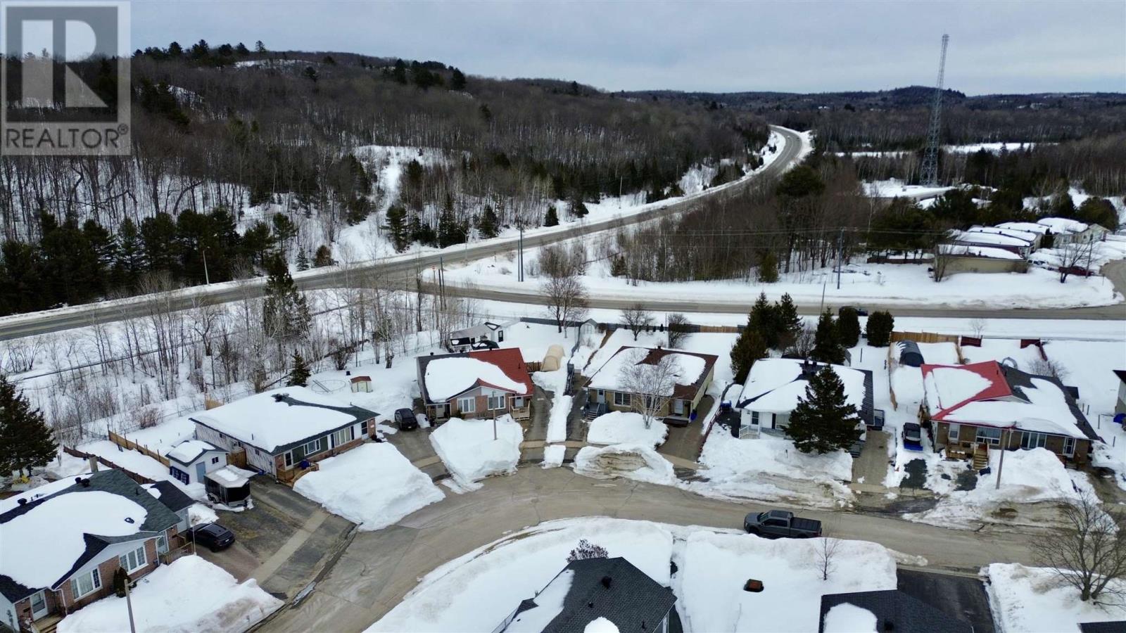 24 Mcquarrie Pl, Elliot Lake, Ontario  P5A 3C1 - Photo 11 - SM260630