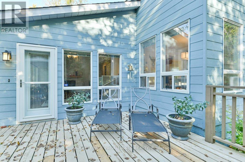 1018c Leisure Lane, Frontenac (Frontenac North), Ontario  K0H 1K0 - Photo 31 - X12991630