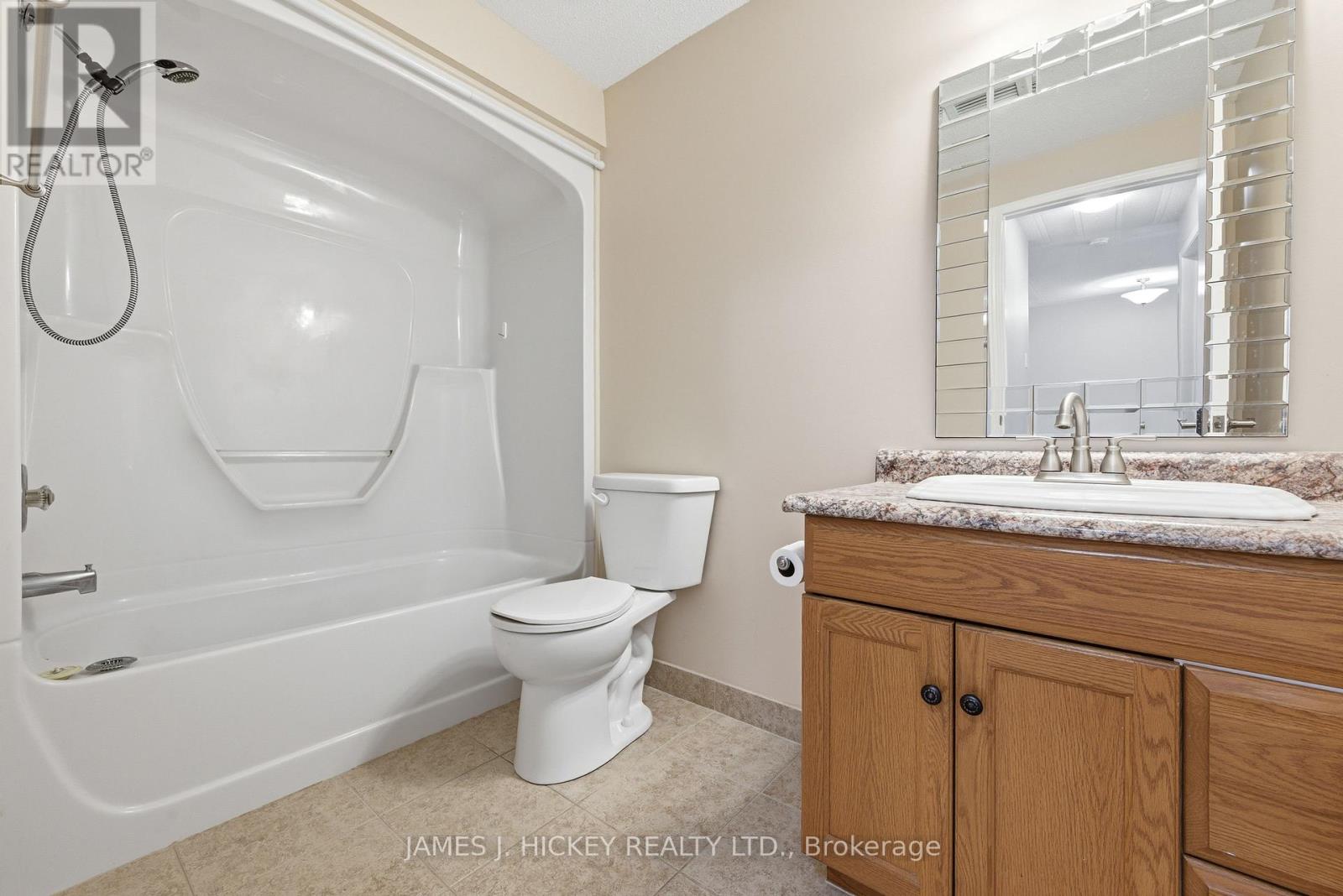 201 - 1 Brockhouse Way, Deep River, Ontario K0J 1P0 - Photo 21 - X12757012