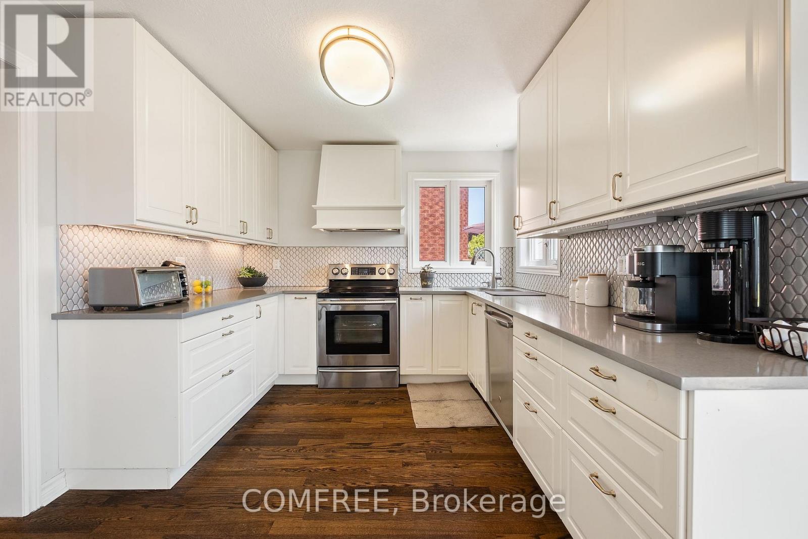 31 Metcalfe Drive, Bradford West Gwillimbury, Ontario  L3Z 3C8 - Photo 13 - N12991526